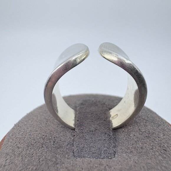 VTG Solid Sterling Silver 925 Rounded Wide Open Tapered Band Ring Size 7 - Picture 4 of 8